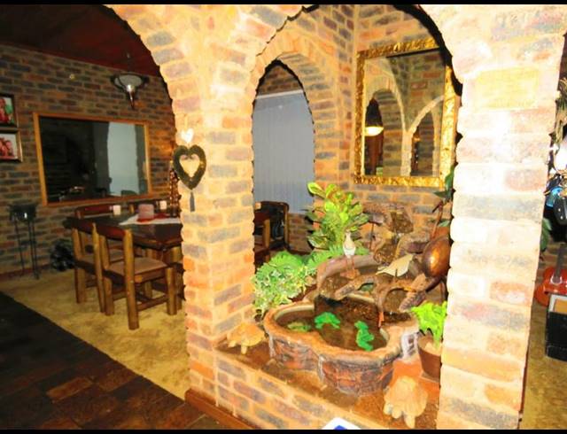 6 BEDROOM HOUSE FOR SALE IN WONDERBOOM